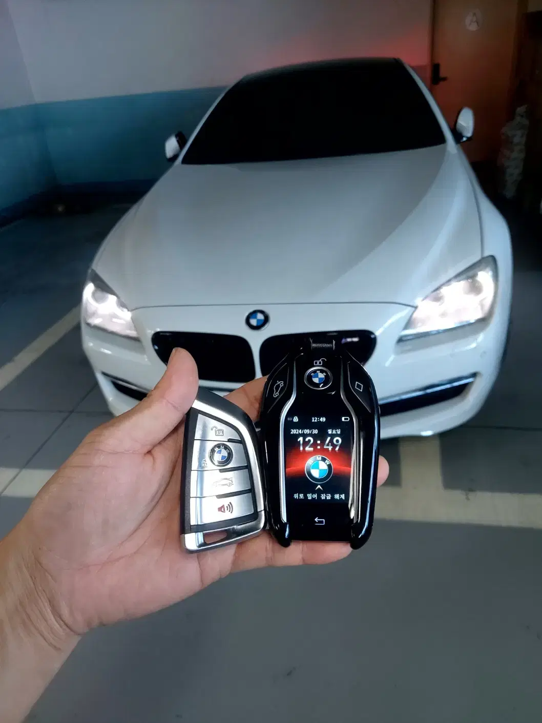 BMW 6시리즈 스페어키 여분키로 최신형 LCD 디지털키로 추가 제작